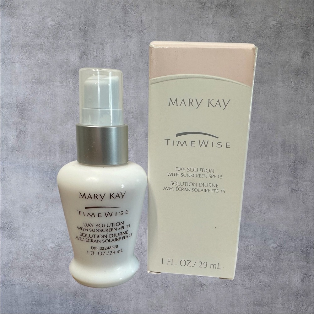 Mary Kay TimeWise Dayโ Solution Sunscreen 806300 SPF 15 1oz New Box
